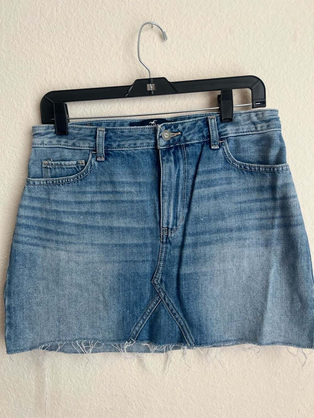 Hollister High-Rise Denim Mini Skirt with Raw Hem W29 Size 9